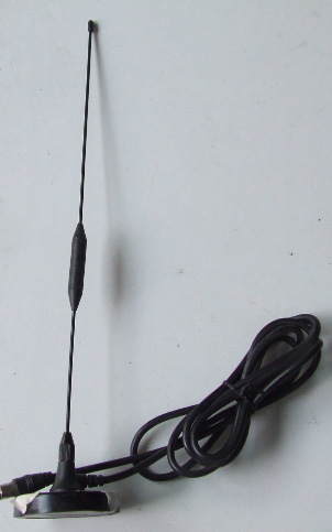 ANTENNA PER AUTO E NON CON BASE MAGNETICA